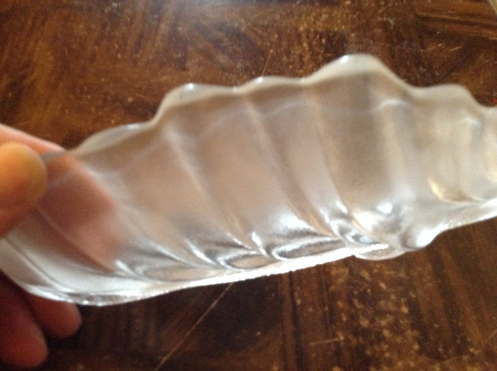 Frosted leaf shape olive / relish dish