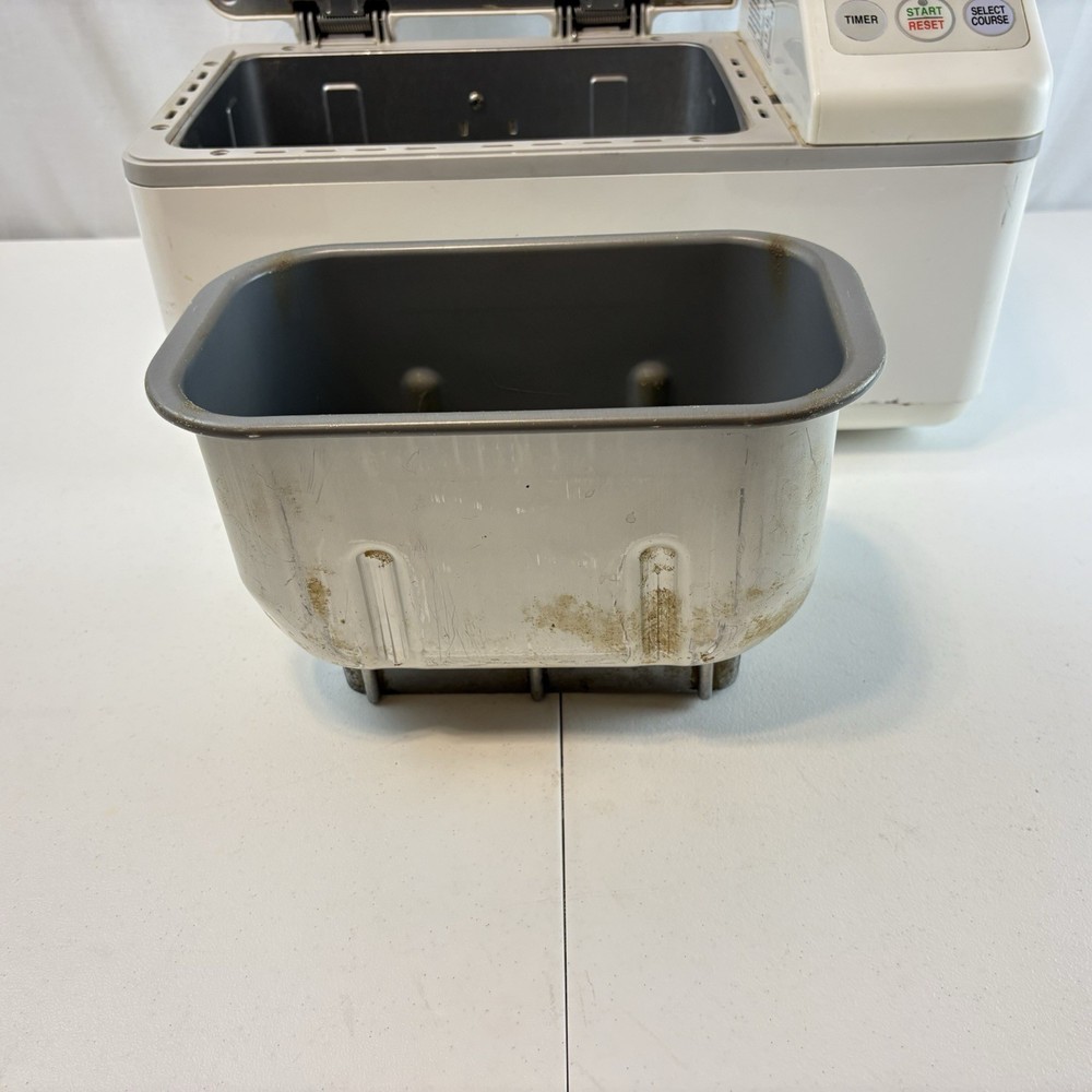 Zojirushi BBCC-V20 Home Bakery Supreme Bread Maker Machine 2lb Tested