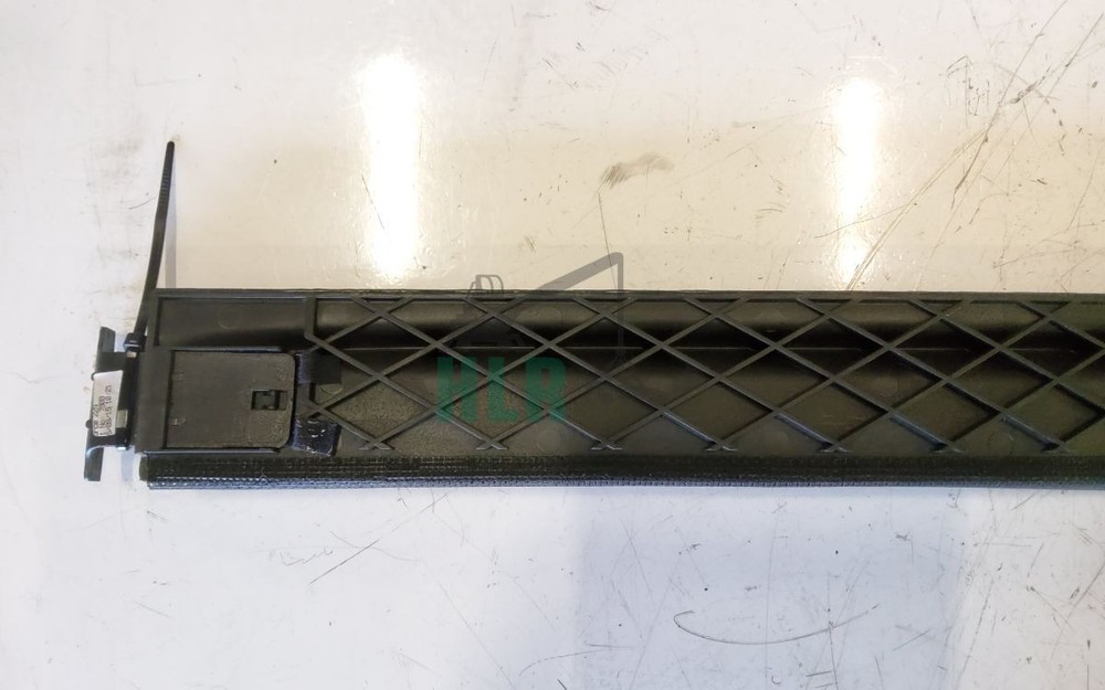 Land Rover Discovery 4 Front Sunroof Blind .