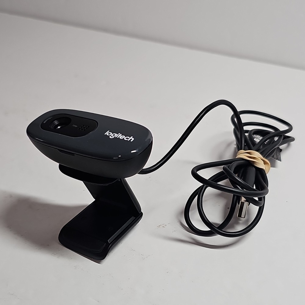 Logitech 720p USB Webcam Black Clip-On High-Resolution Video USB Connectivity