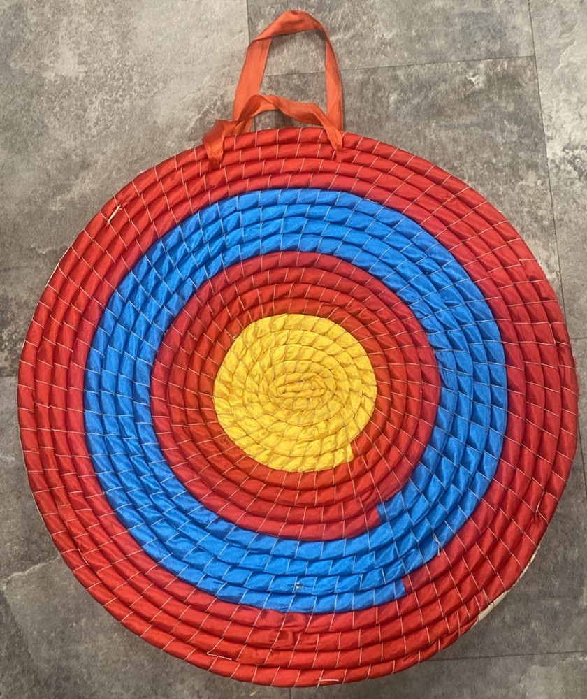 Versatile 5-Layer Straw Archery Target - Environmentally Friendly and Decorative