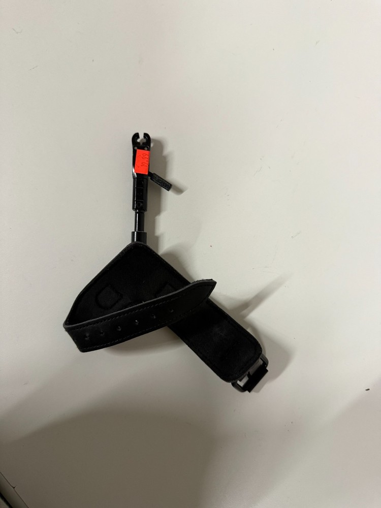 Used - Lwano Archery - Release - Black