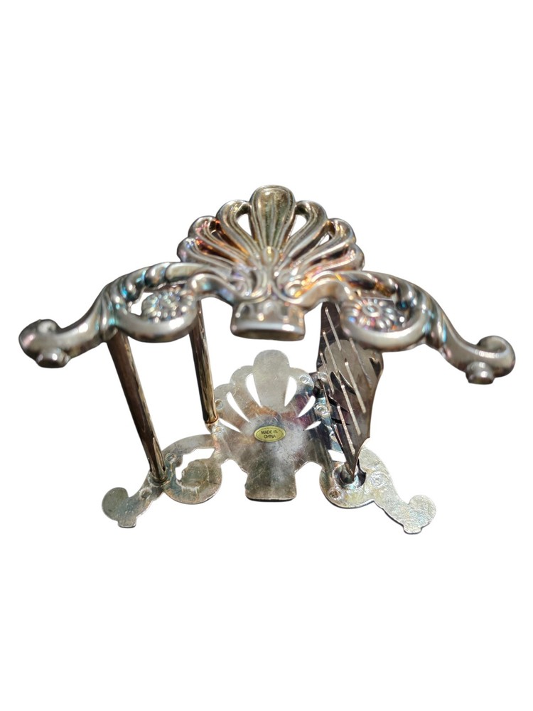 Vintage Style Ornate Silver Plated Knife Rest Shell Scroll Tableware Decor