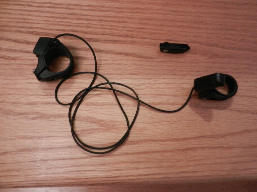 Cateye Model D Computer Wired Holder and Magnet USED