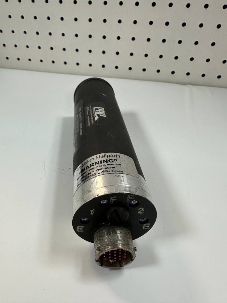 Gull Airborne Instruments 76450-01078-103 Fuel Quantity Indicator
