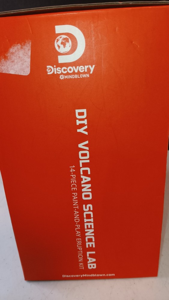 🆕 DISCOVERY Mindblown 14Pc. DIY Volcano Science Lab, Paint & Play Eruption Kit