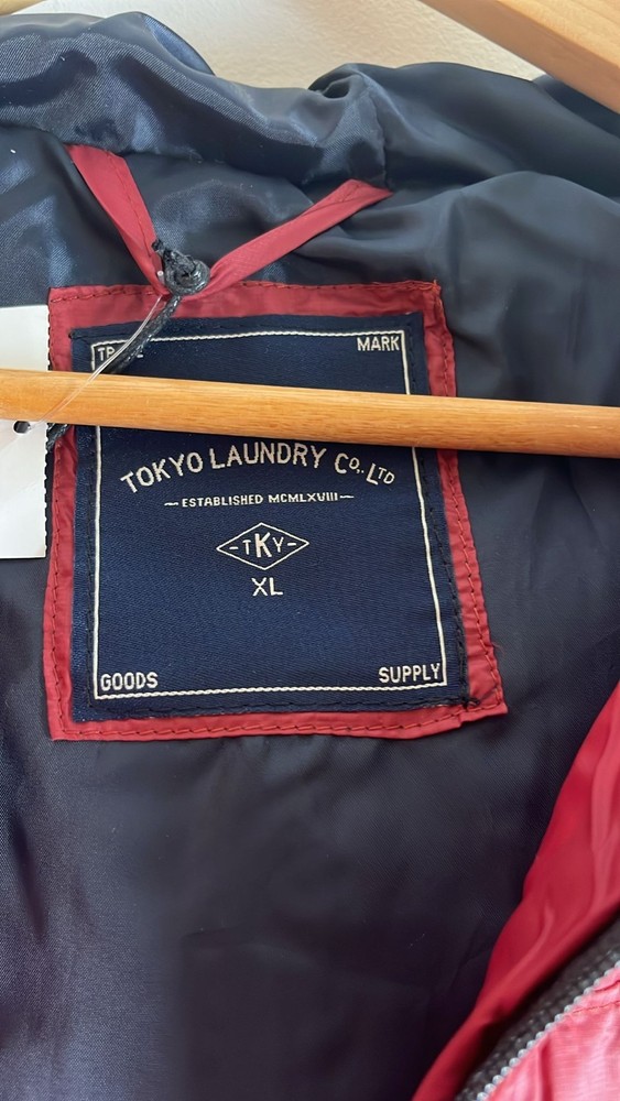 TOKYO LAUNDRY - JACKET - SIZE XL - RED