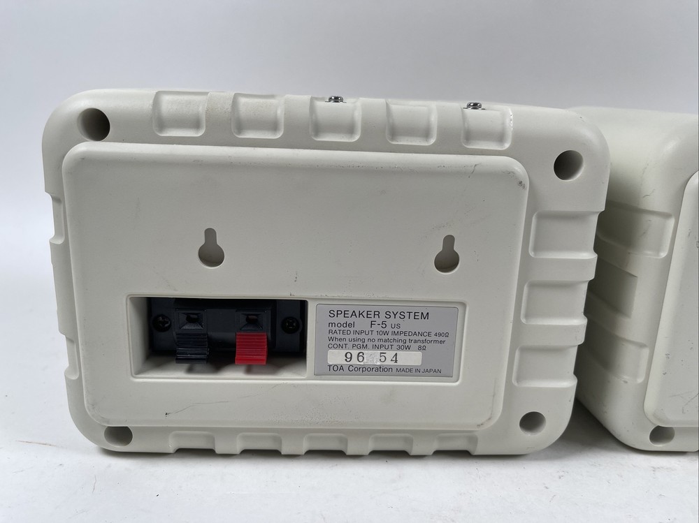 2 TOA Electronics Speaker System F-5 White