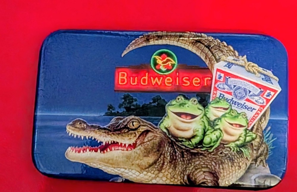 New Never Worn Budweiser Frog & Crocodile Button