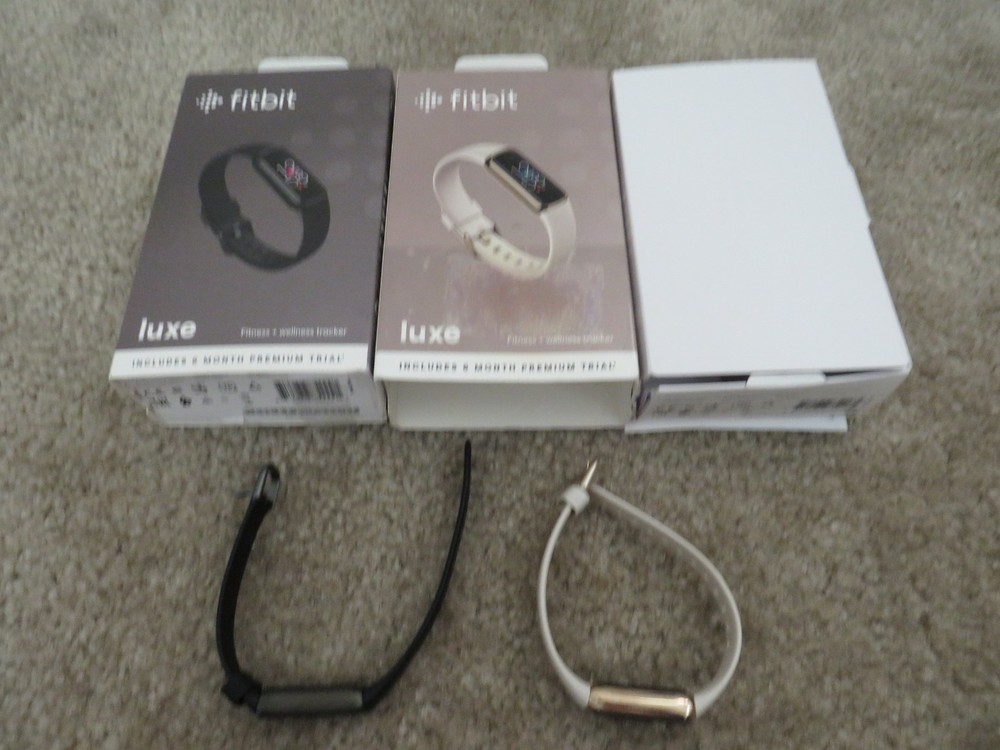 Fit Bit Luxe Smart Tracker