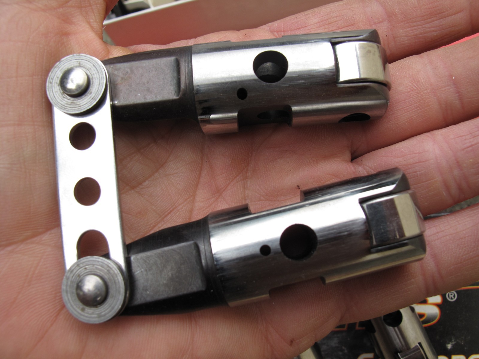 Crane Cams 11575-16 Roller Lifters and Manley 25721 Pushrods for Chevy SBC