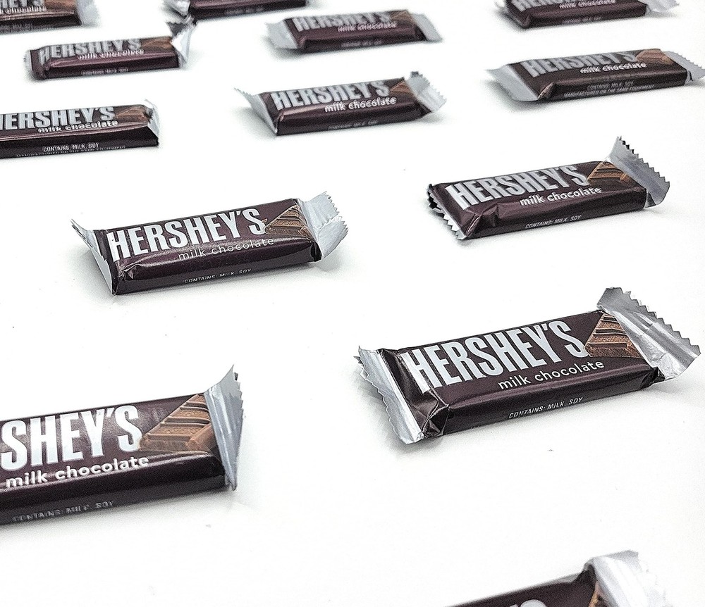 HERSHEY'S Milk Chocolate Snack Size Candy Bar, 5 Pound Bulk Package