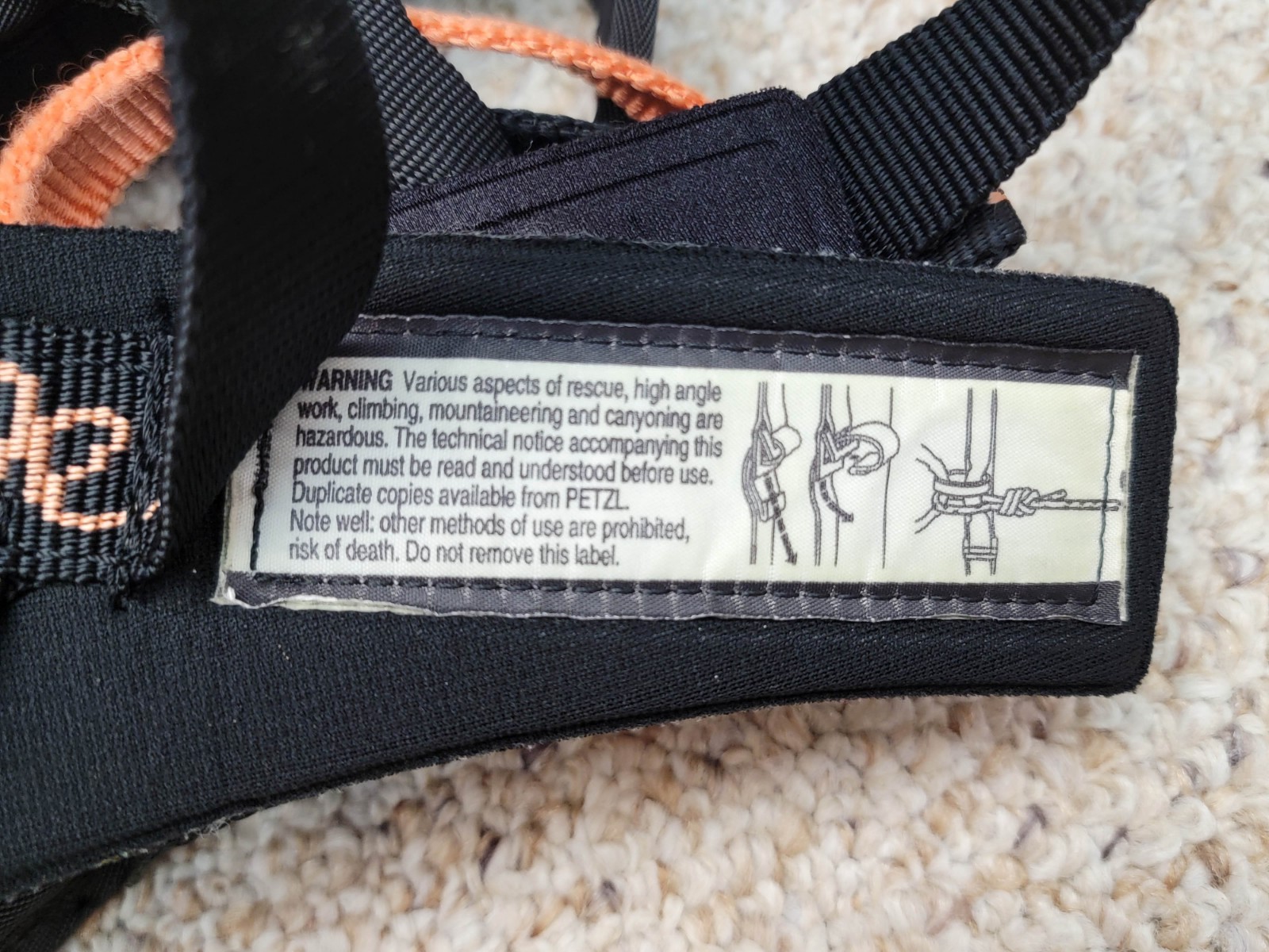 PETZL (France) Crolles Size Small Climbing Harness BD Belay Carabiner Chalk Bag.