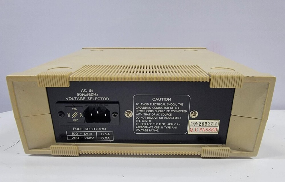 Goldstar FG-2002C Function Generator/ Operation Manual / Bnc Cable / Spare Fuse