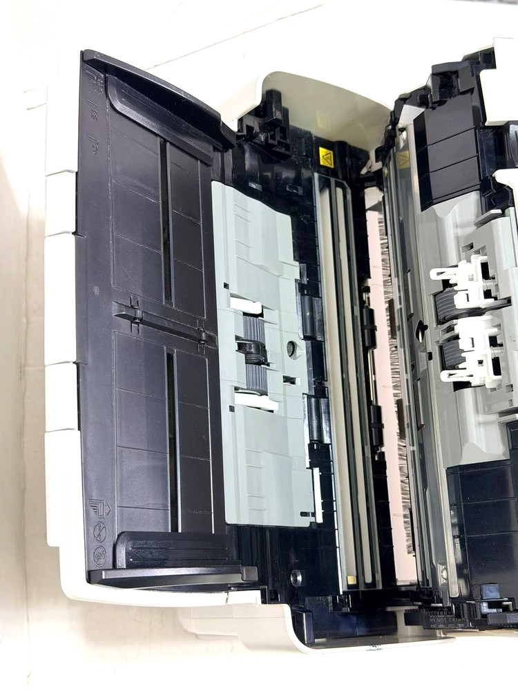 Fujitsu Fi-6240 Flatbed Duplex Document Scanner