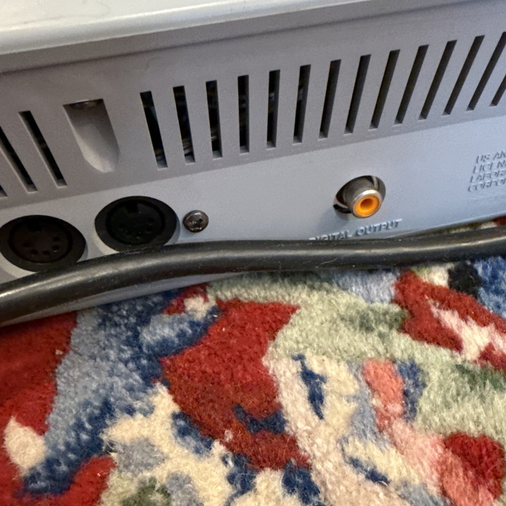 Tascam Digital PortaStudio 564 - Powers On / Untested