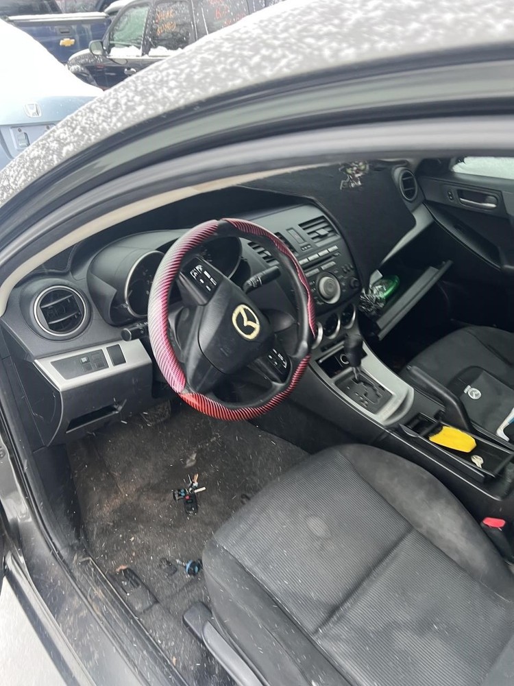 Used Fuse Box Engine fits: 2010 Mazda 3 Grade A