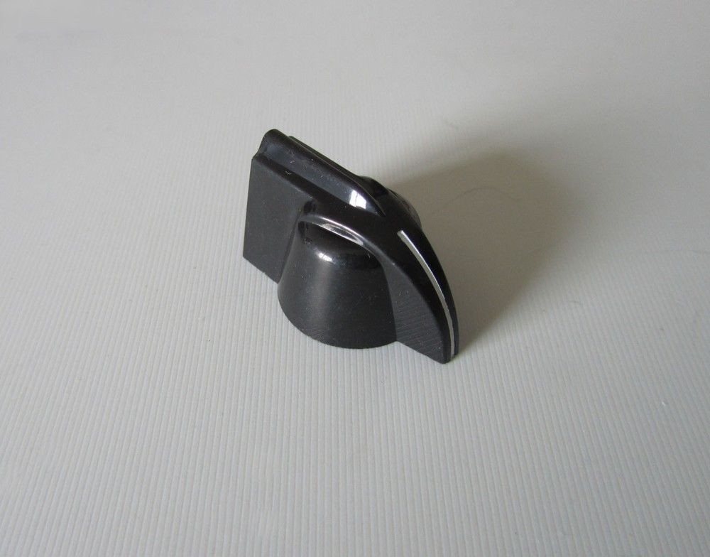 12 Black Raised Chicken Head Knobs 1/4" Guitar Effect Pedal Knobs Brass Insert