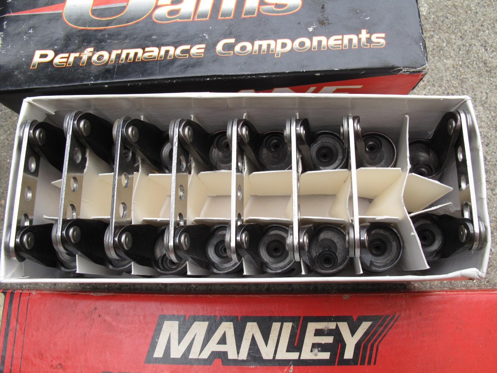 Crane Cams 11575-16 Roller Lifters and Manley 25721 Pushrods for Chevy SBC