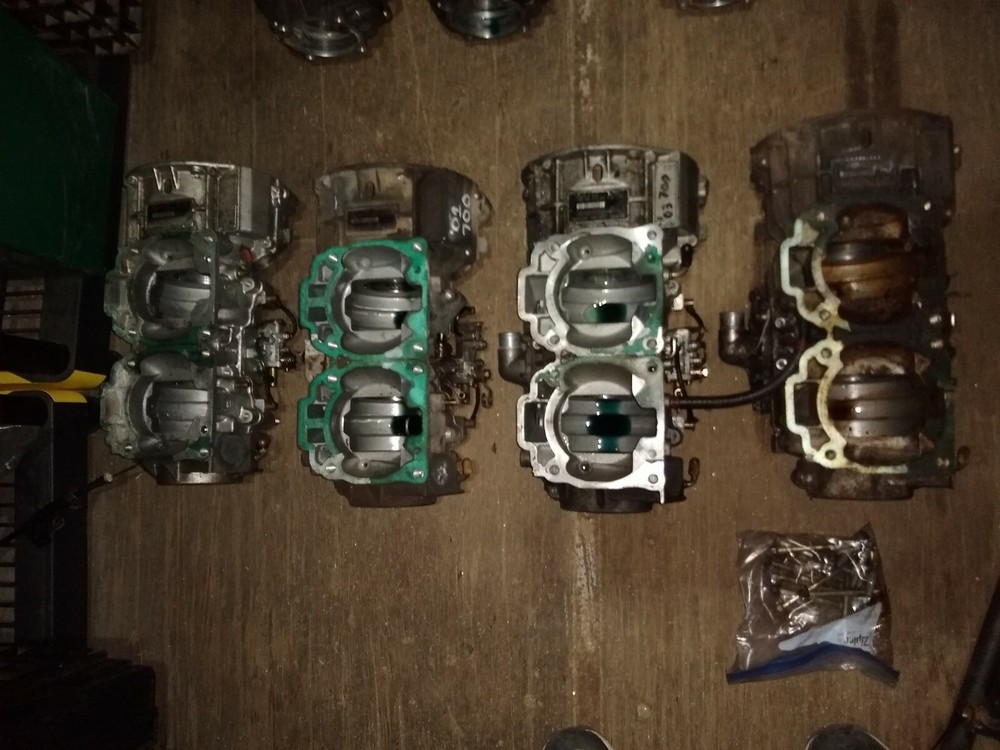. 01-03 SKI-DOO MXZ 700 engine crankcase crank cases nice type 693