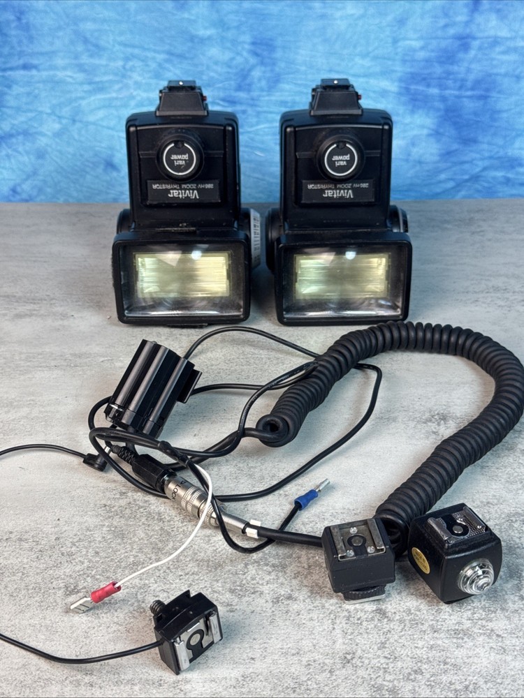 2 Vivitar 285 Flashes (STMs)