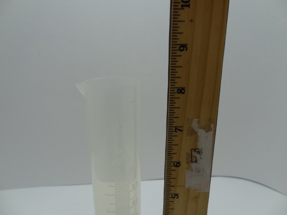 Polylab 100ml Graduated Cylinder Plastic Beaker Measuring