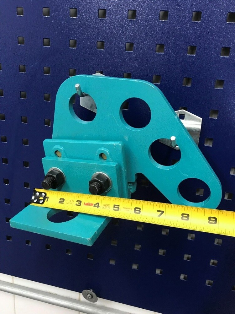 Mo-Clamp style 4058 MAC II Multi-Angle Clamp Auto body frame machine clamp