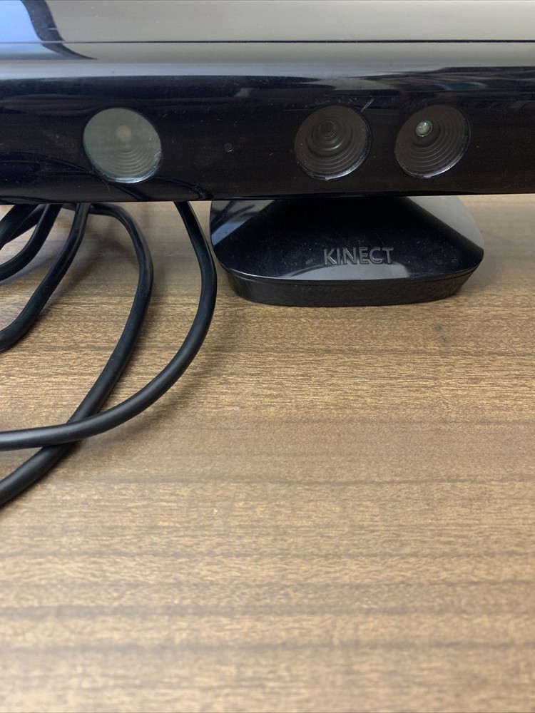 xbox 360 kinect censor bar with 4 games WORKING CIB GAMES