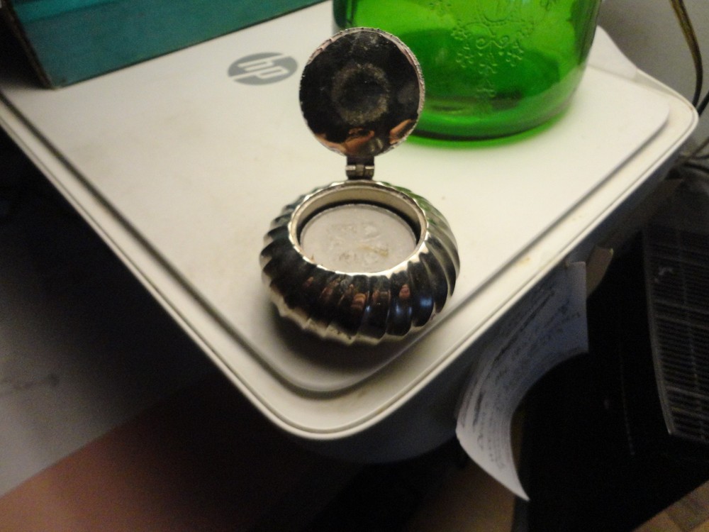 Vintage silver plated swirled lidded tea light