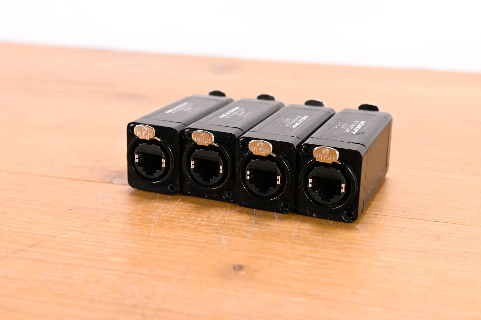 Neutrik NE8FF etherCON RJ45 Feedthrough Coupler Adapter (Pack of 4) CG01XVQ