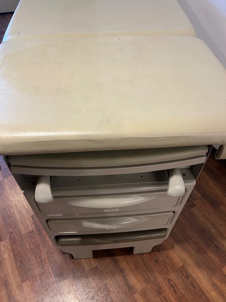 Ritter Midmark 204-002 Exam Table