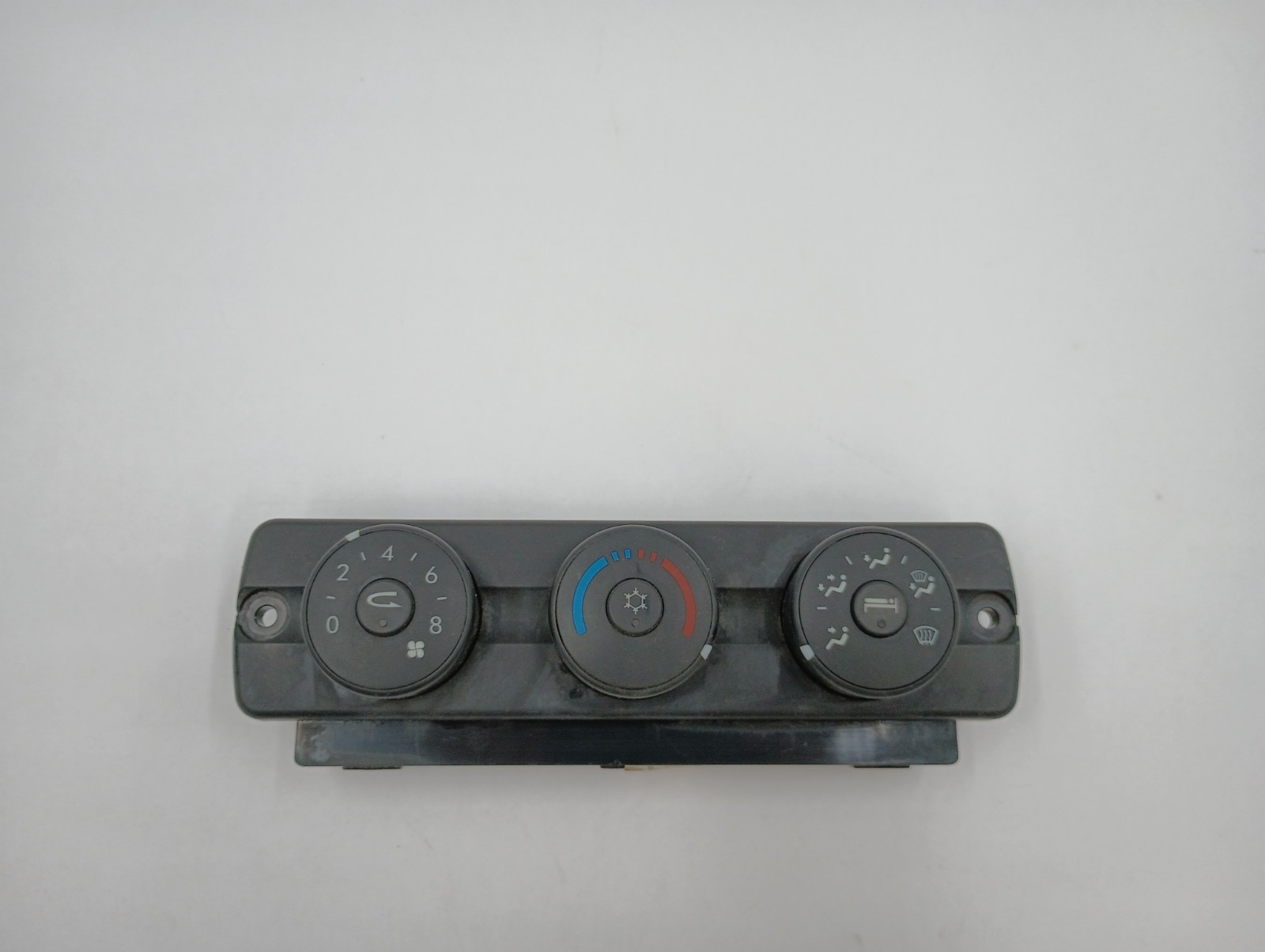 GENUINE OEM FREIGHTLINER CASCADIA A22-60645-501 A/C HEATER CLIMATE CONTROL UNIT