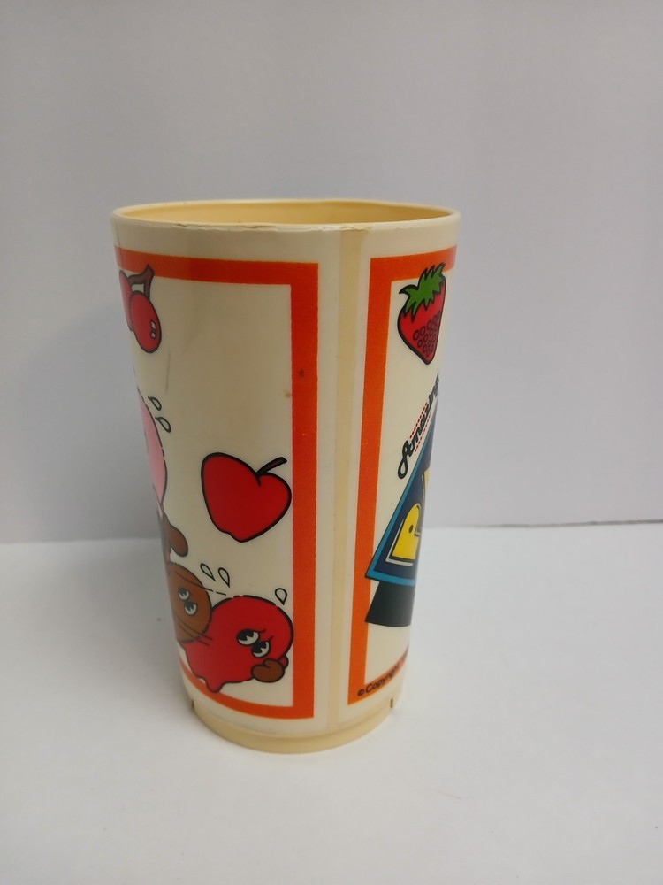 1980 Pac-Man Drinking Plastic Cup DEKA Collectors Cup