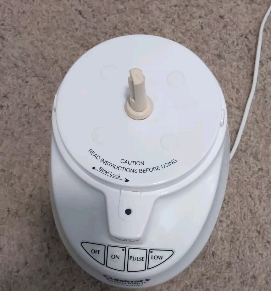 CUISINART CUSTOM PREP II FOOD PROCESSOR BASE ONLY WORKS WELL