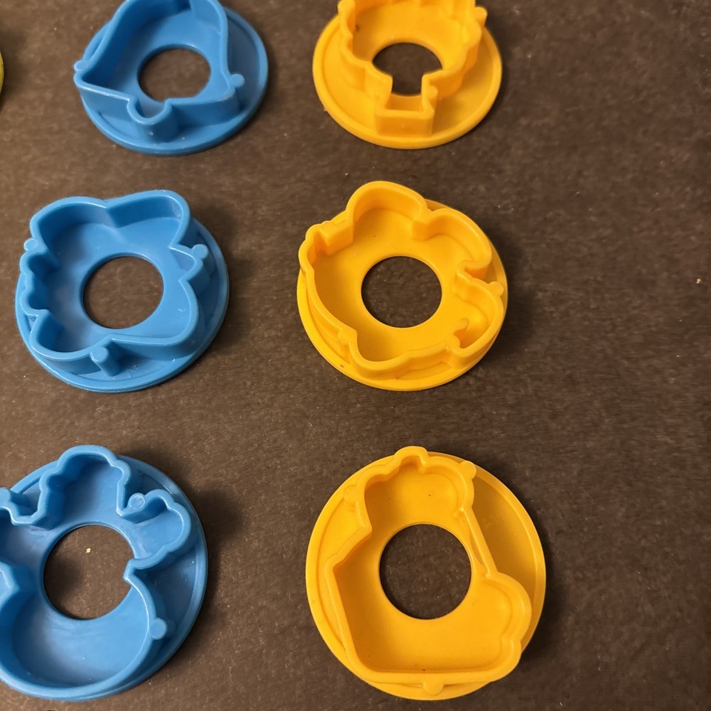 16 Hasbro Play-Doh Replacement molds 2011