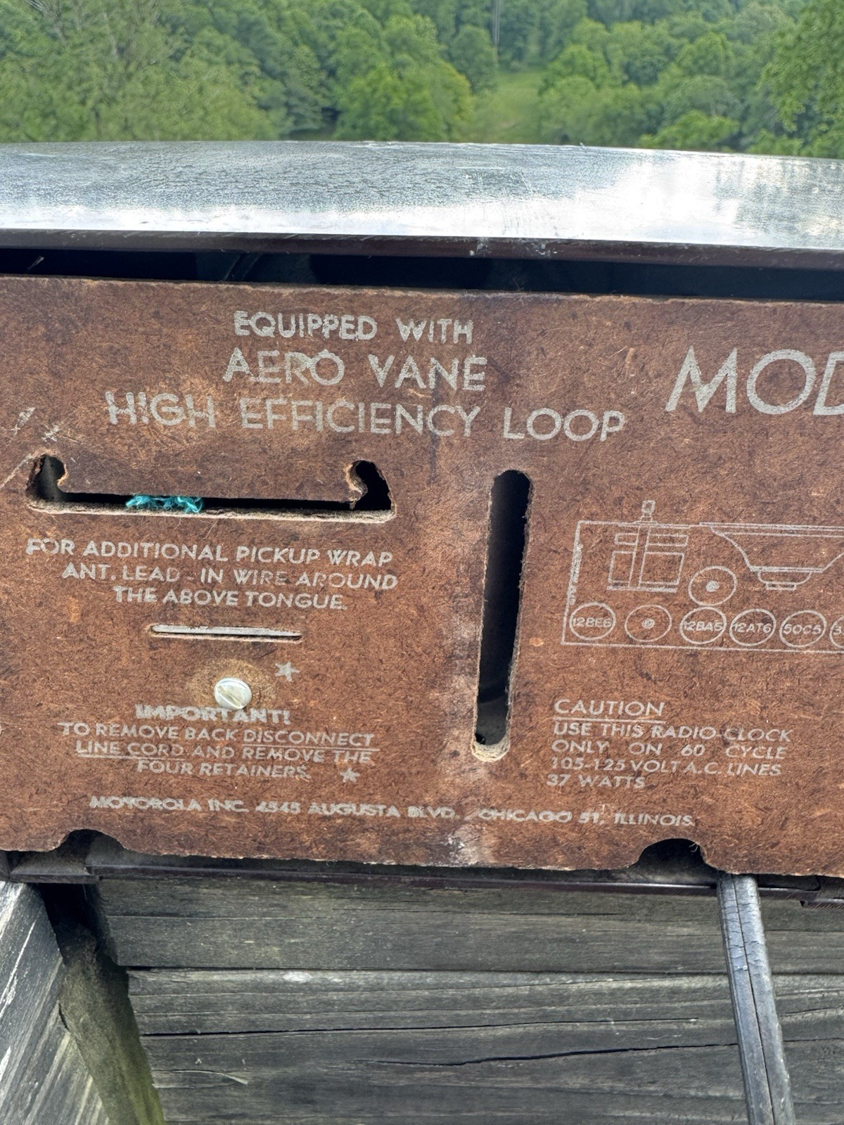 Vintage 1950 Motorola Model 51C Tube AM Clock Radio Works Brown Plastic