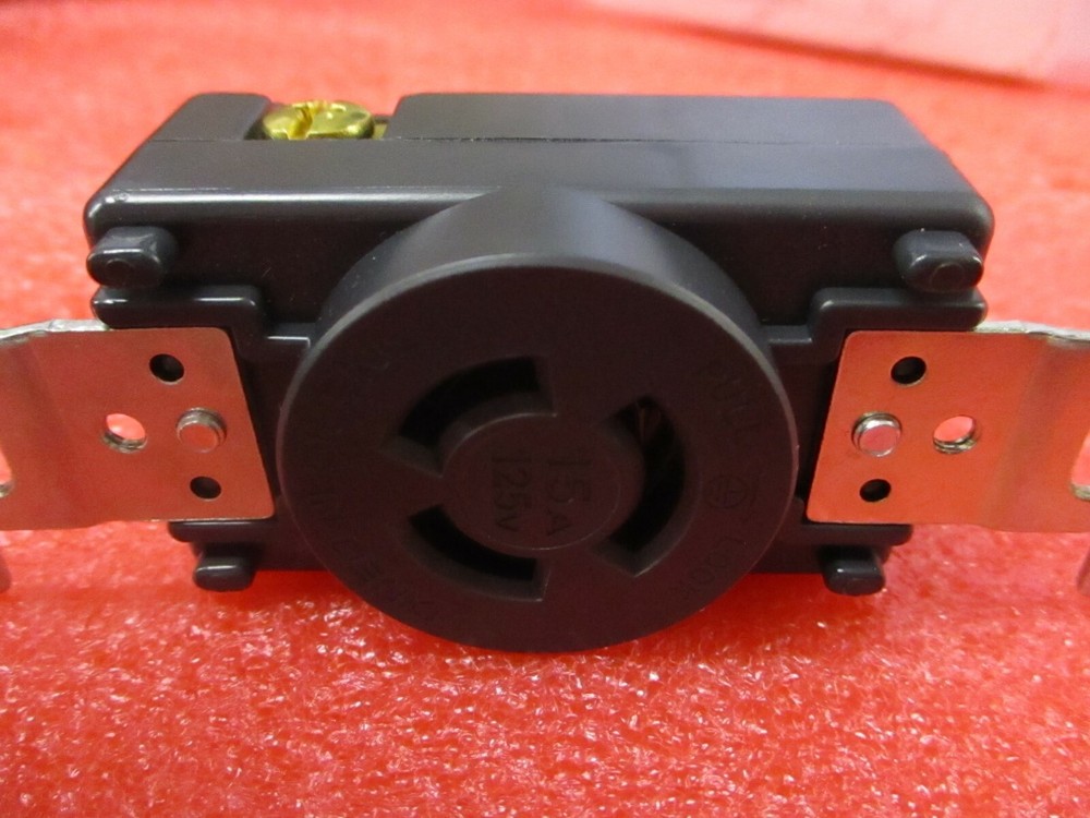 American Denki - 3110 - Locking Receptacle Current: 15 A Volts: 125 V