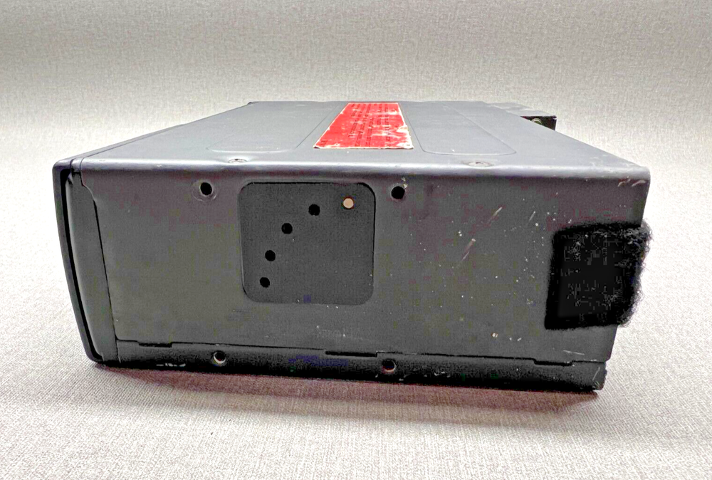 2001-2006 BMW M3 e46 Genuine CD player-changer 82111469404