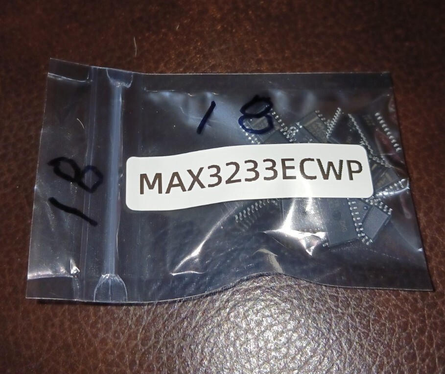 4 Each MAX3233ECWP Maxim Transceiver 20SOIC **NOT CHINESE or UNBRANDED**