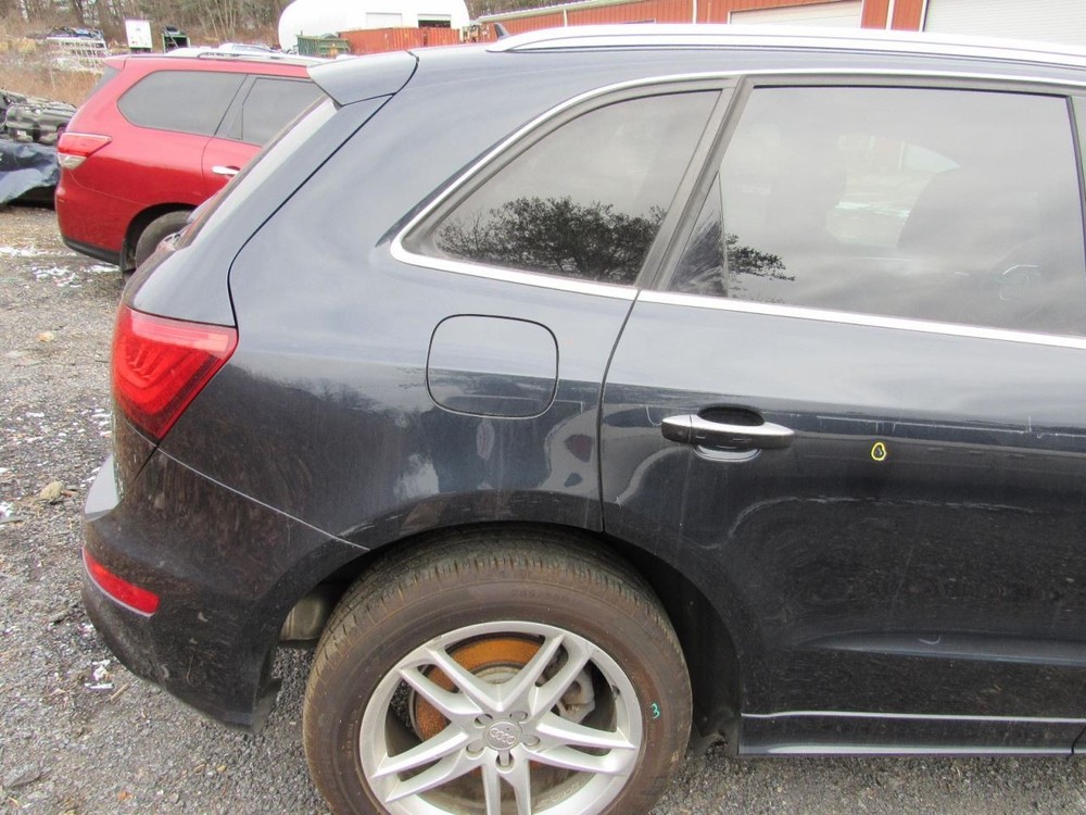 Q5 2015 Glove Box 1104746
