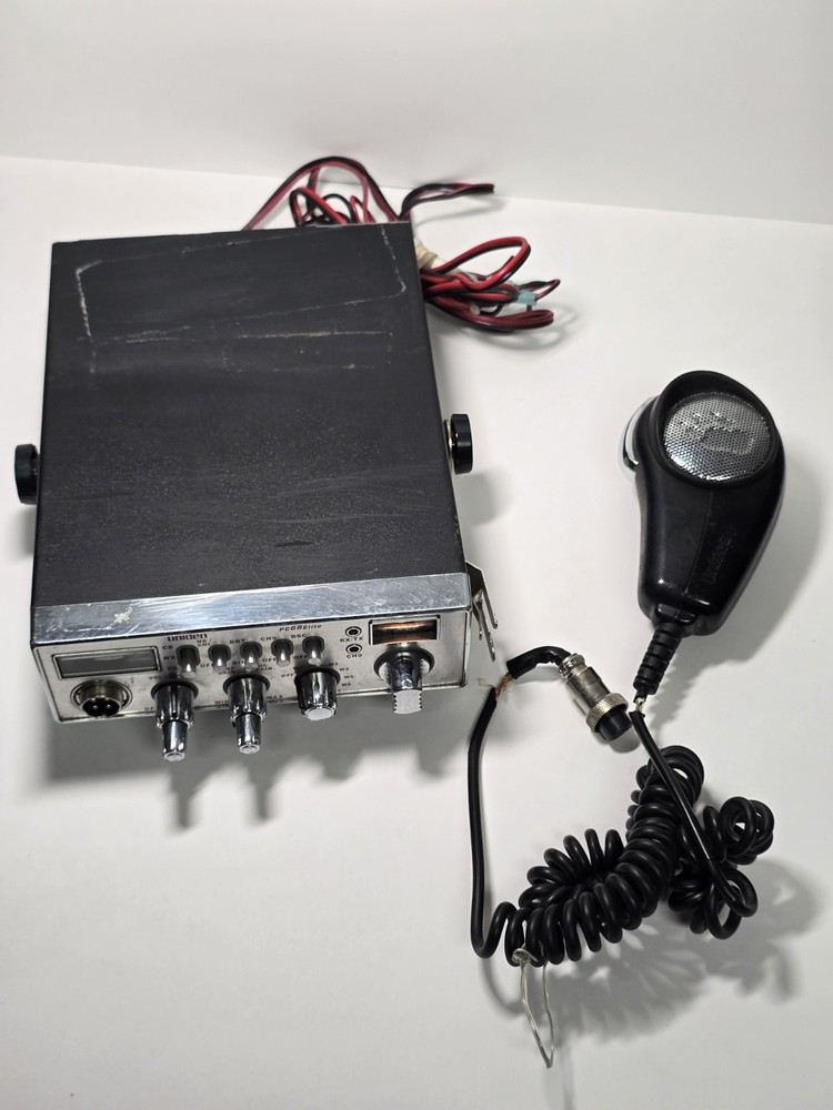 Read Uniden PC68 Elite 40Ch CB with Echo-Variable Output Power-Talkback