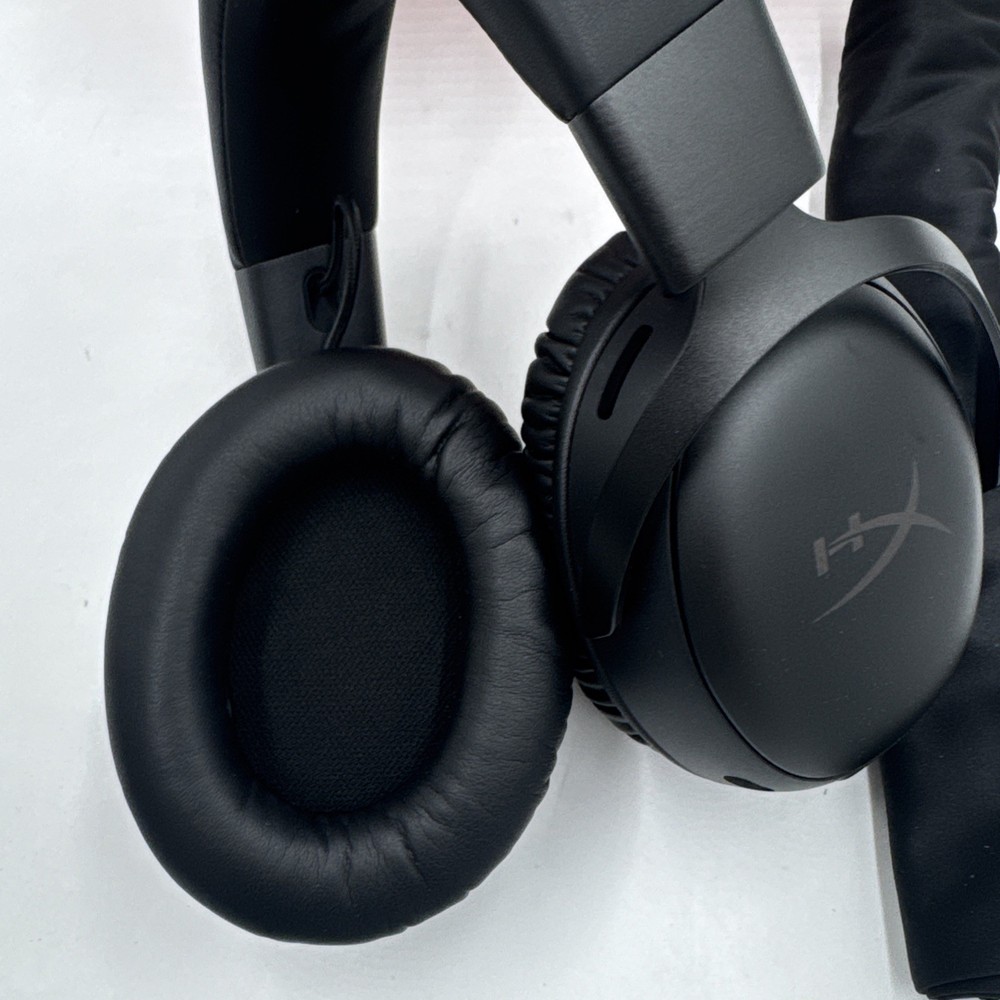 HyperX Cloud III S Wireless - Gaming Headset (Black) Open Box