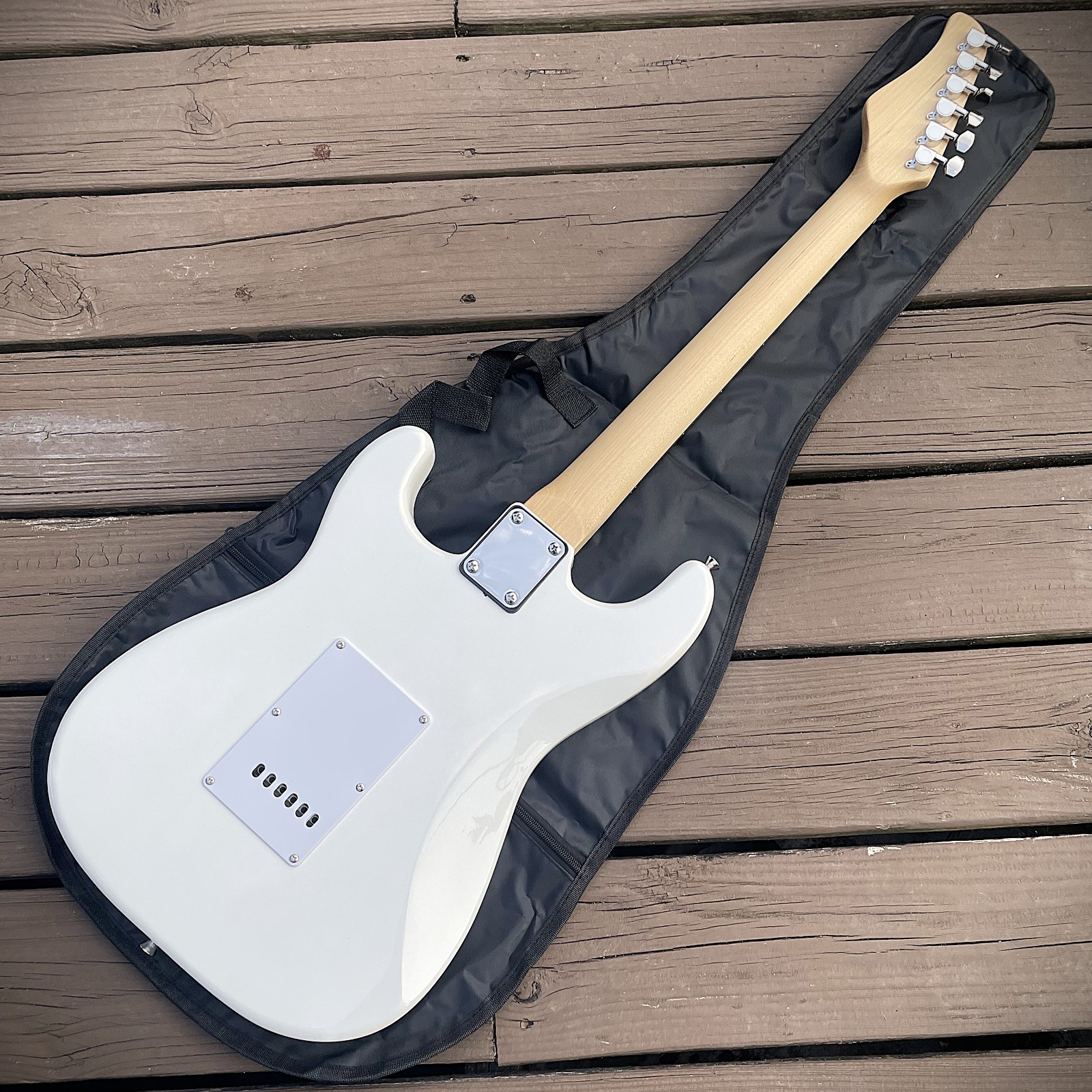 Full-Size Olympic White Electric Guitar with Rosewood Fretboard, S-S-S Pickups