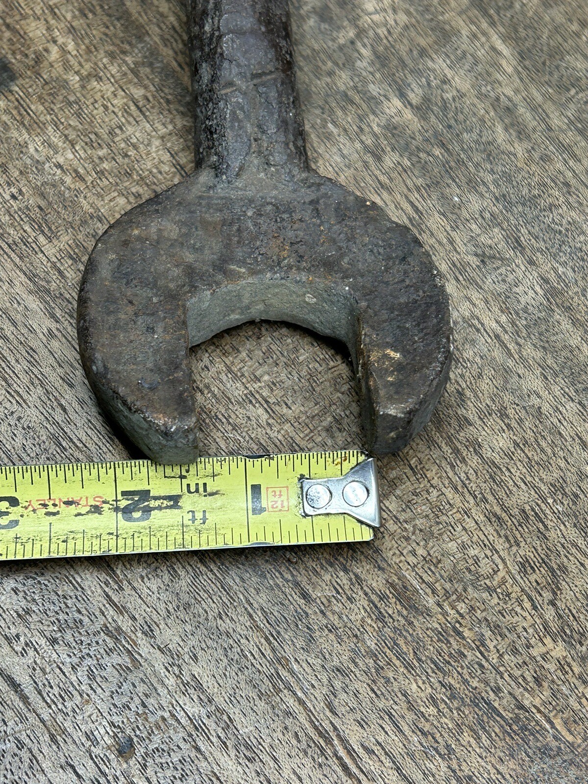Vintage Unbranded Hand Forged~ 1 1/4" Steel Workers ~ SPUD WRENCH ~ 19 3/4" Long