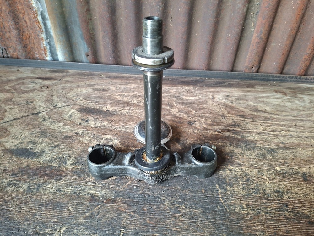 1998 BMW F650 - Front Lower Fork Bracket Bottom Yoke