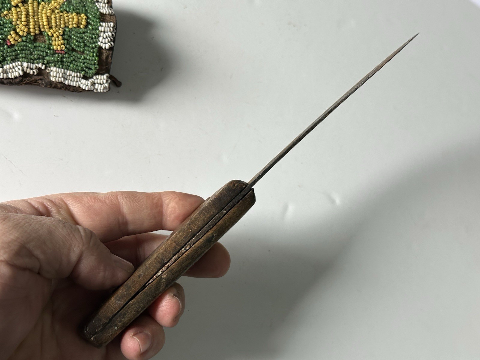 INCREDIBLE SIOUX PLAINS INDIAN HISTORIC BEADED KNIFE SHEATH, HISTORICAL