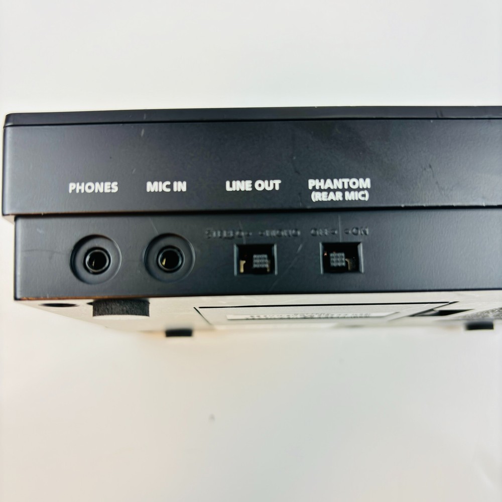 Roland VT-4 Voice Transformer Effect Processor Vocal Tabletop Voice Transformer