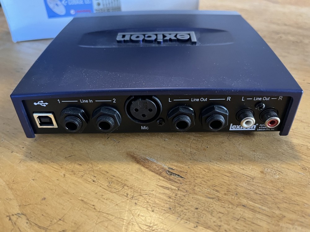 Lexicon Alpha Multi-Channel Desktop Recording Studio No Cords LEXALPHAV C41