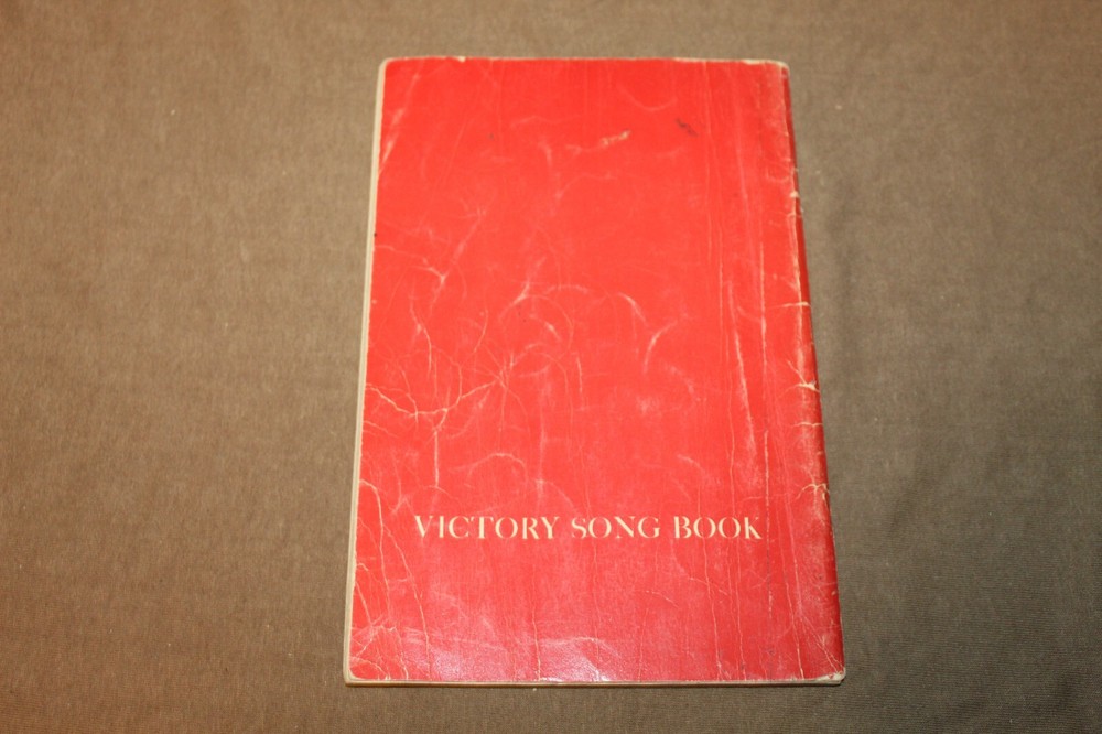 Original Early WW2 U.S. Servicemen's "Victory Song Book" Booklet, 1942 dated