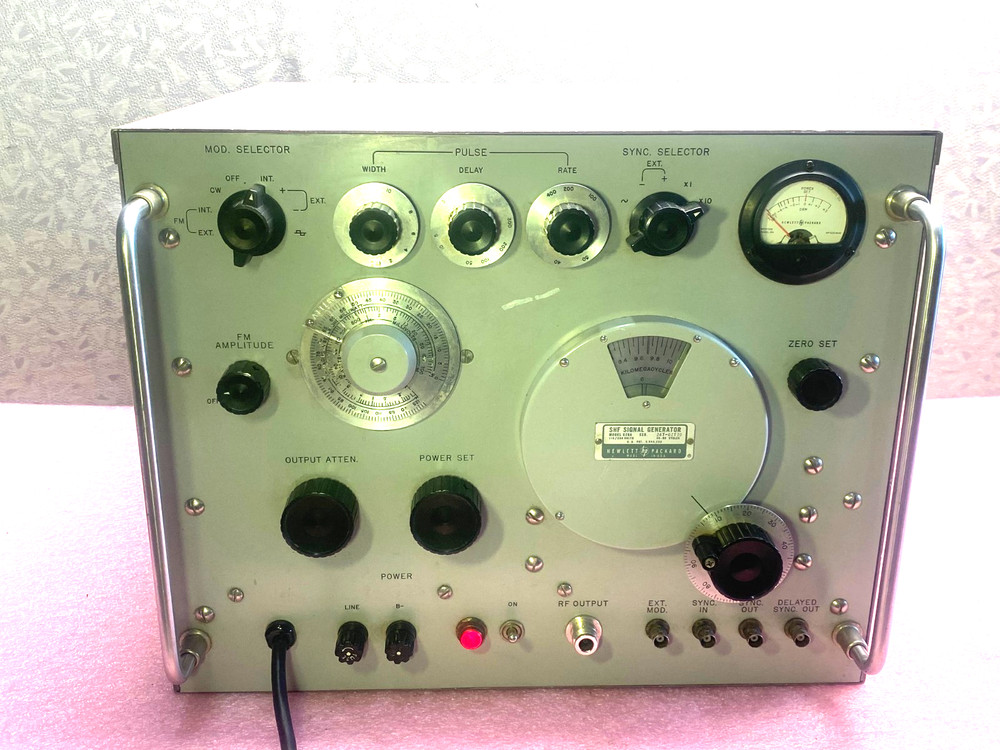 HP 620A SFH SIGNAL GENERATOR
